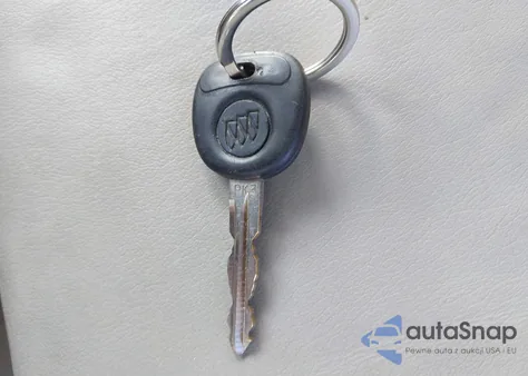 2008 Buick Lacrosse Cxl из США, поврежденный, VIN 2G4WD582X81199894